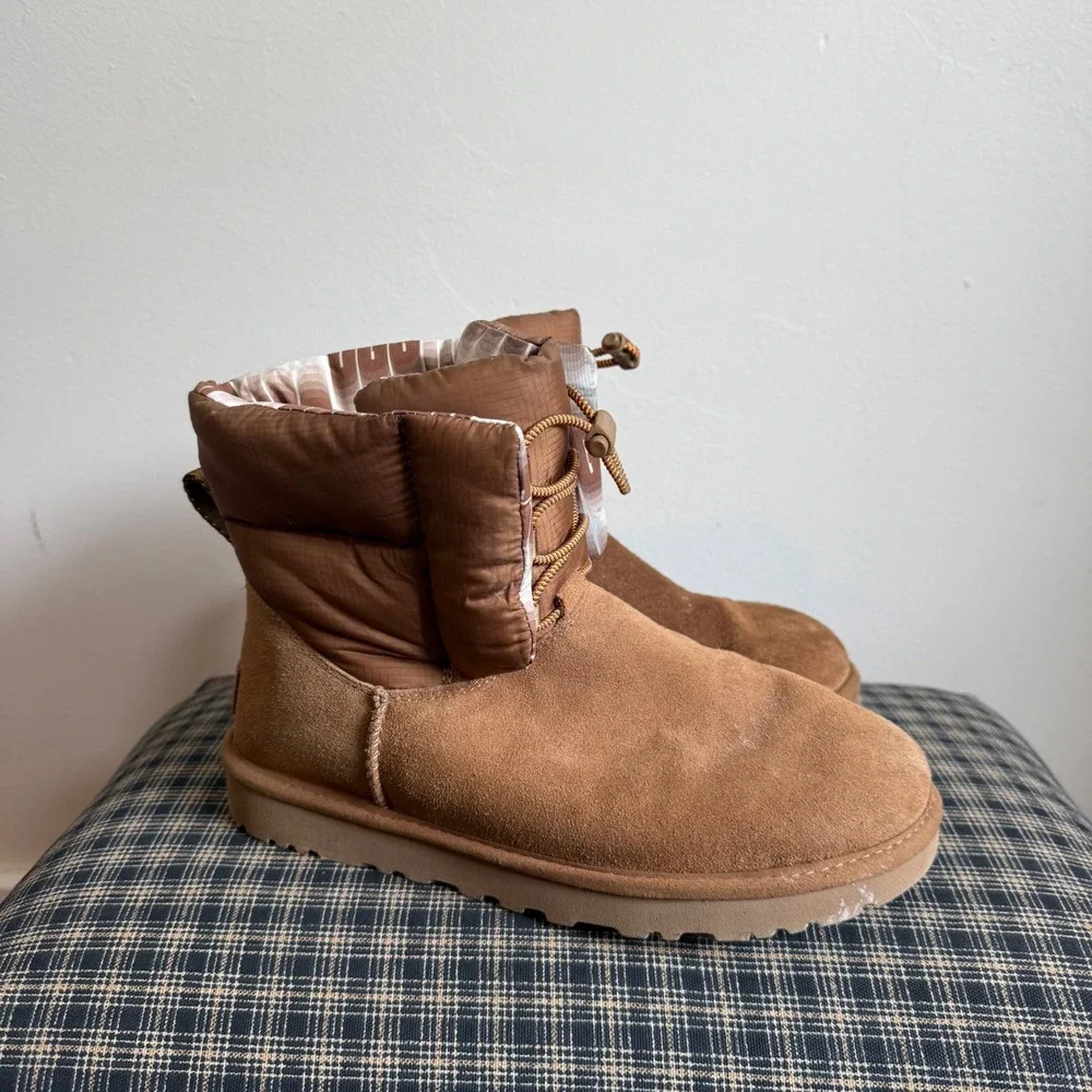 UGG Classic Maxi Toggle Puffer Suede Winter Boots Size 8 Chestnut Brown